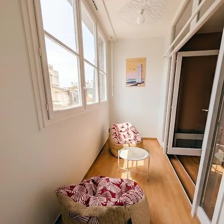Centrally Located 50m From The * Les Sables-dʼOlonne