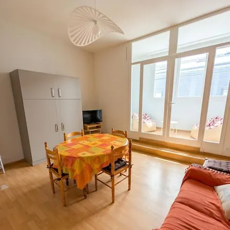 Centrally Located 50m From The * Les Sables-dʼOlonne